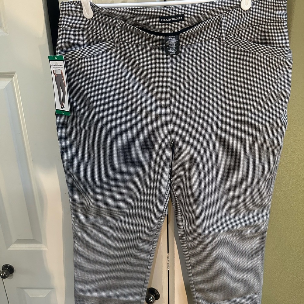 Hilary Radley Black and White Houndstooth Ankle Pants, NWT